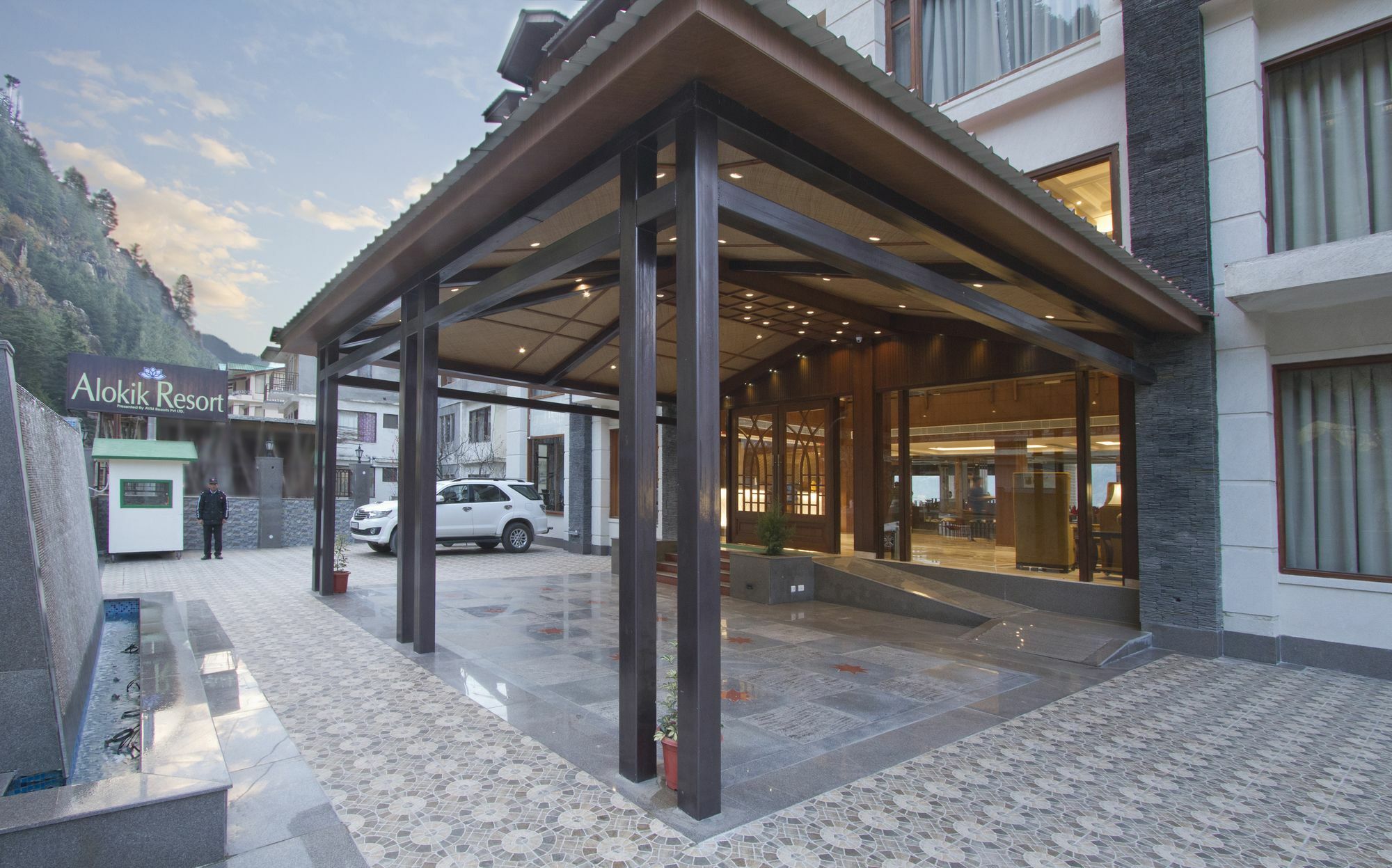 Alokik Resort- Pure Veg Manāli Exterior foto